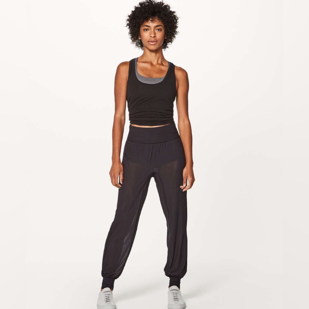 RARE- Lululemon Sun Setter Jogger - Size 4